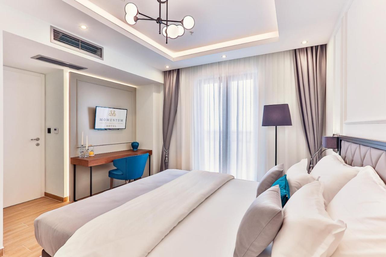 Boutique Momentum By Aycon