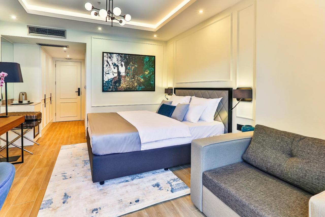 Momentum Hotel 4*